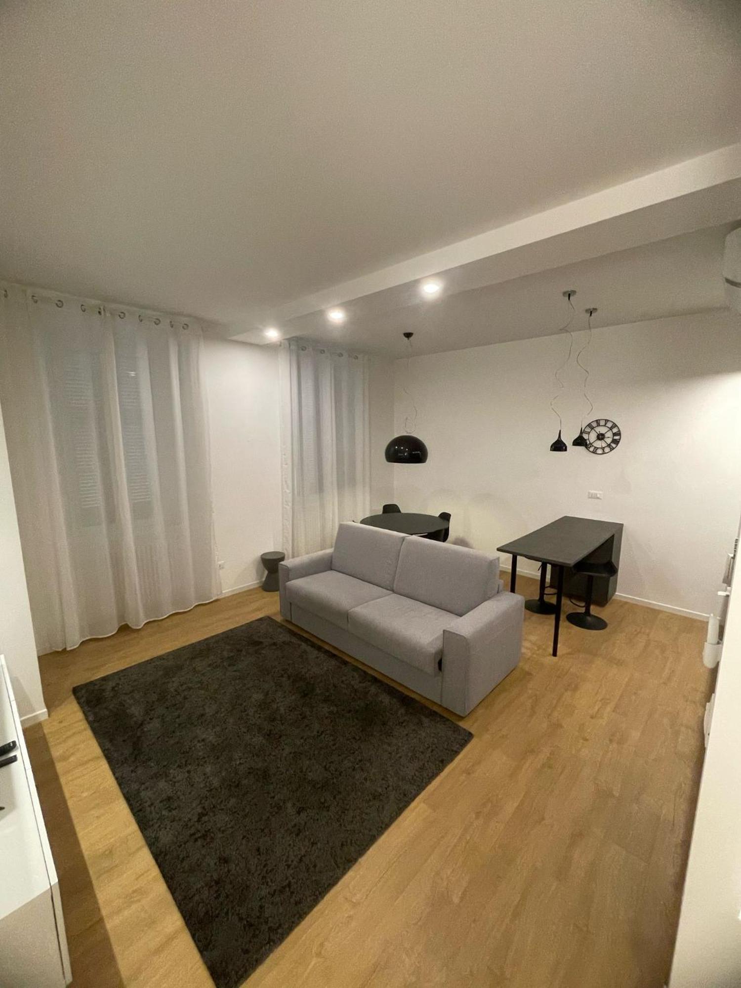 Trieste Centrale Luxury Apartament In Stile Moderno Exterior foto