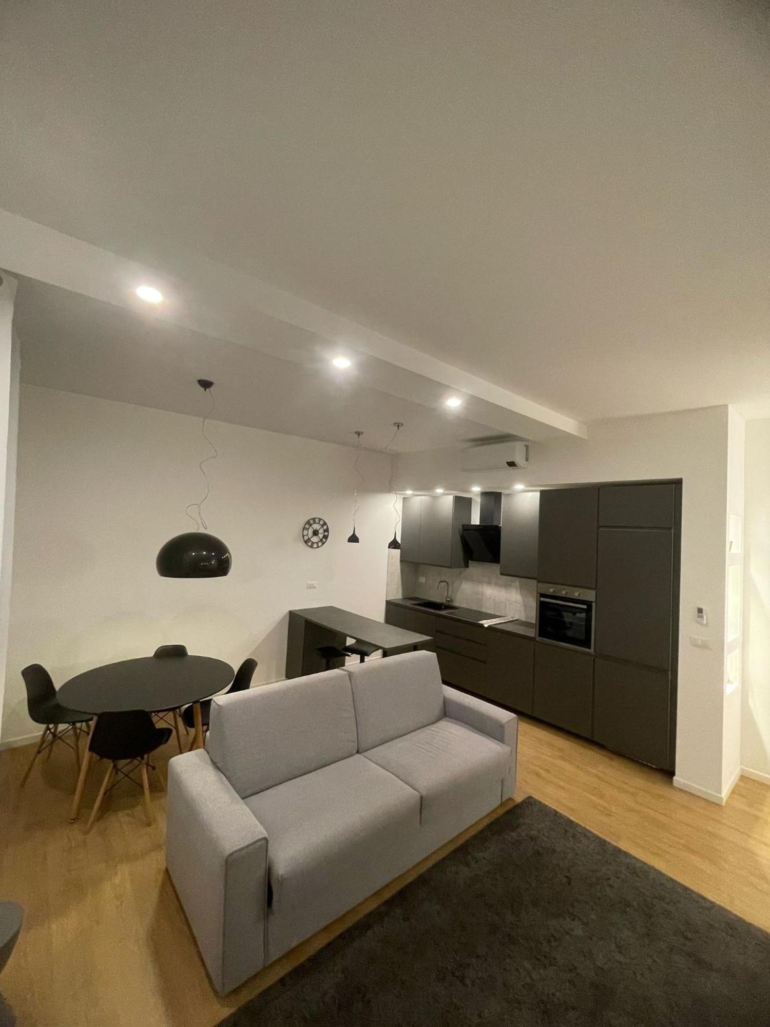 Trieste Centrale Luxury Apartament In Stile Moderno Exterior foto